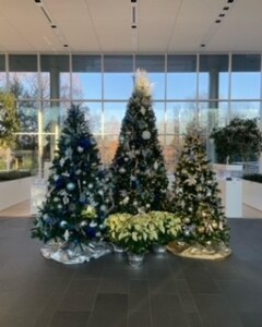 MacBeth Farm Interiorscapes Christmas lobby design